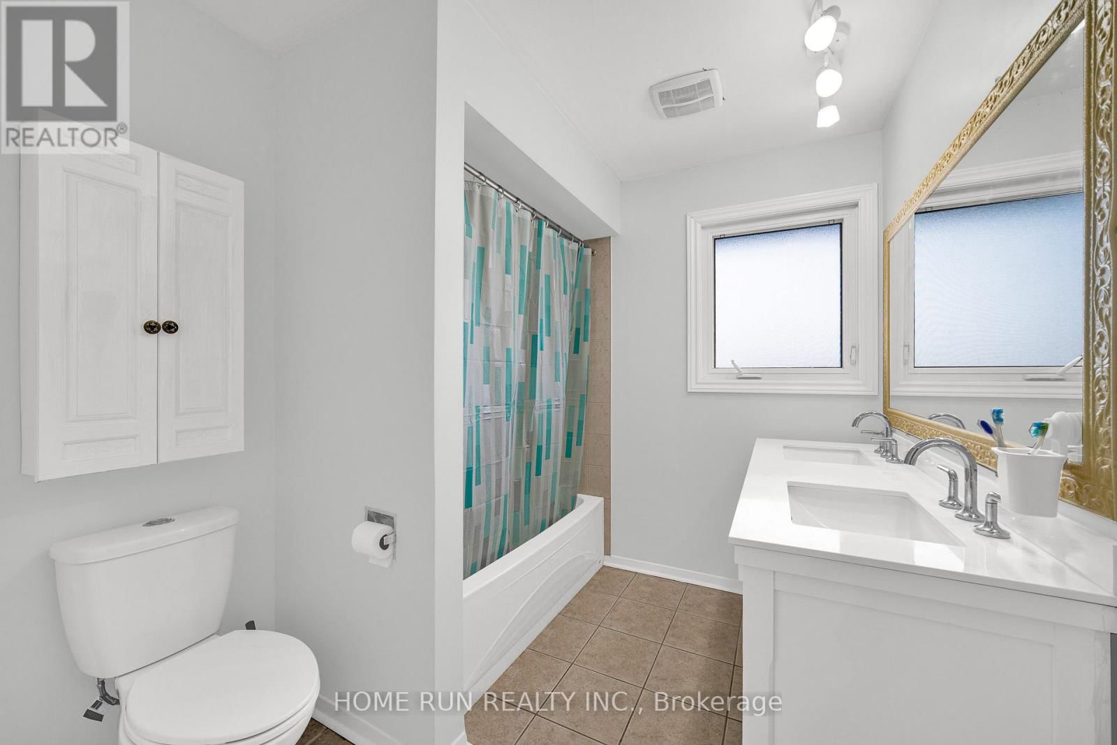 4 - 2111 MONTREAL ROAD Image 27