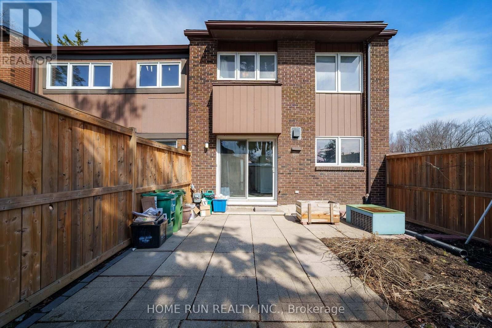 4 - 2111 MONTREAL ROAD Image 35