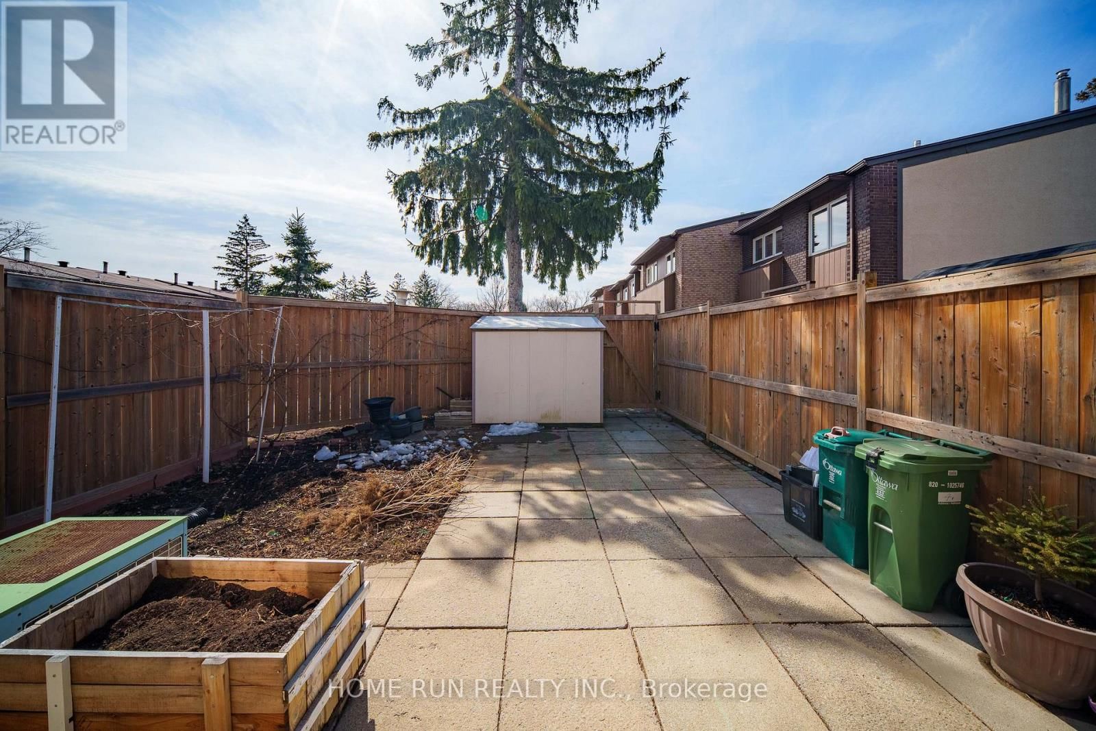 4 - 2111 MONTREAL ROAD Image 36