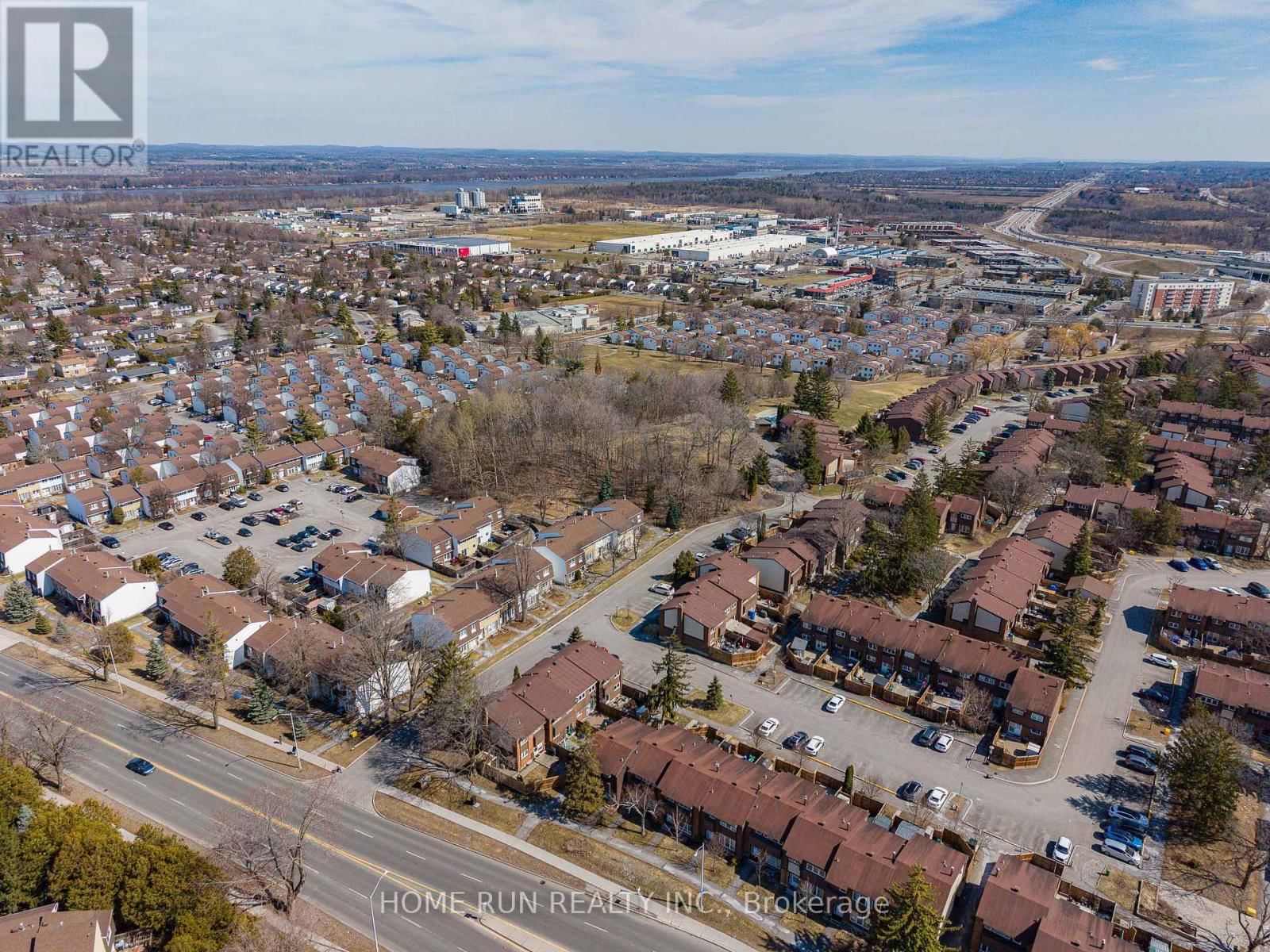 4 - 2111 MONTREAL ROAD Image 42