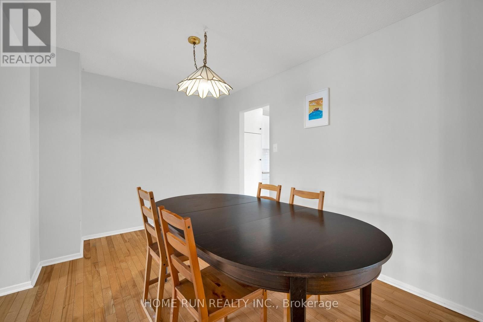 4 - 2111 MONTREAL ROAD Image 8