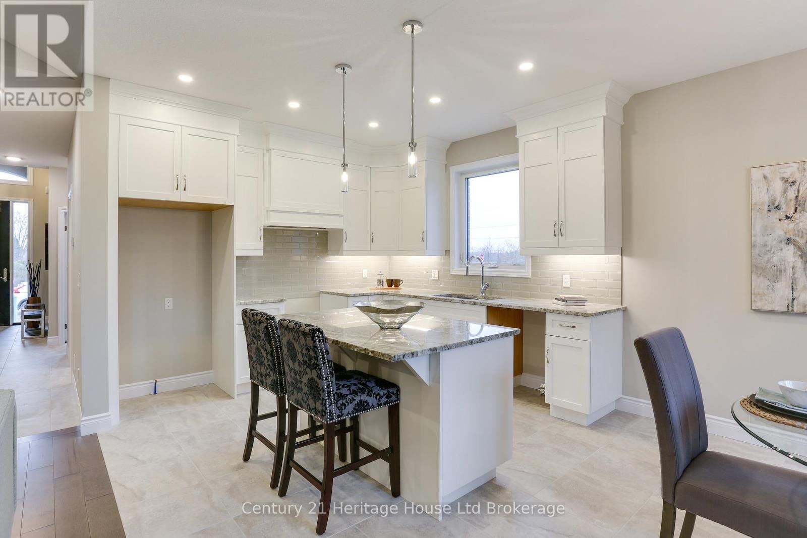 114 BEECH BOULEVARD Image 6