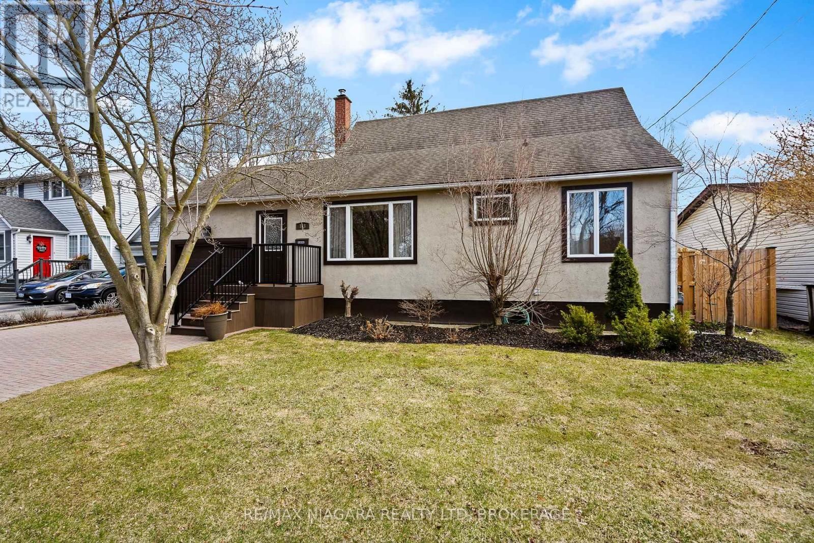 148 LAKESHORE ROAD Image 2