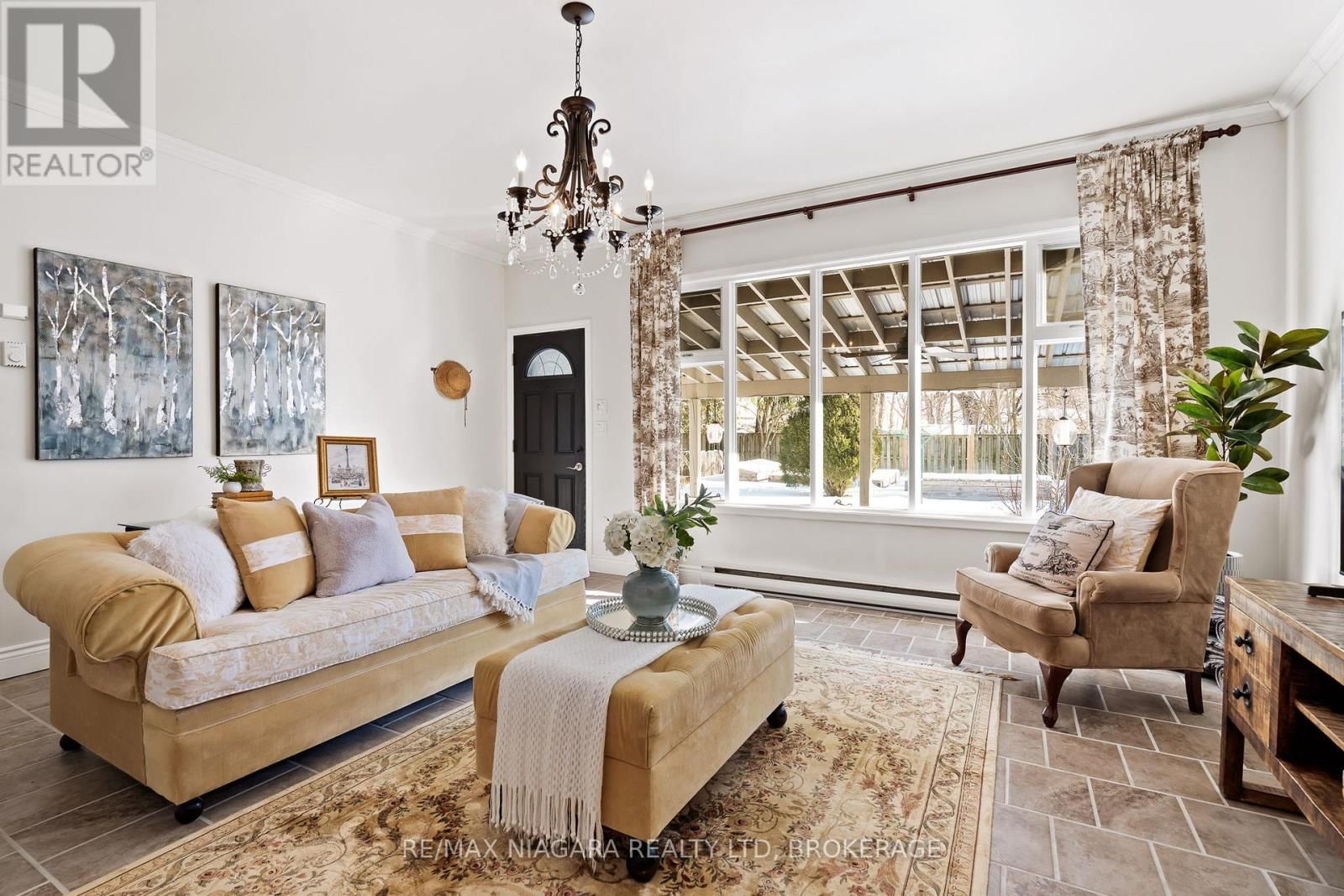 148 LAKESHORE ROAD Image 5