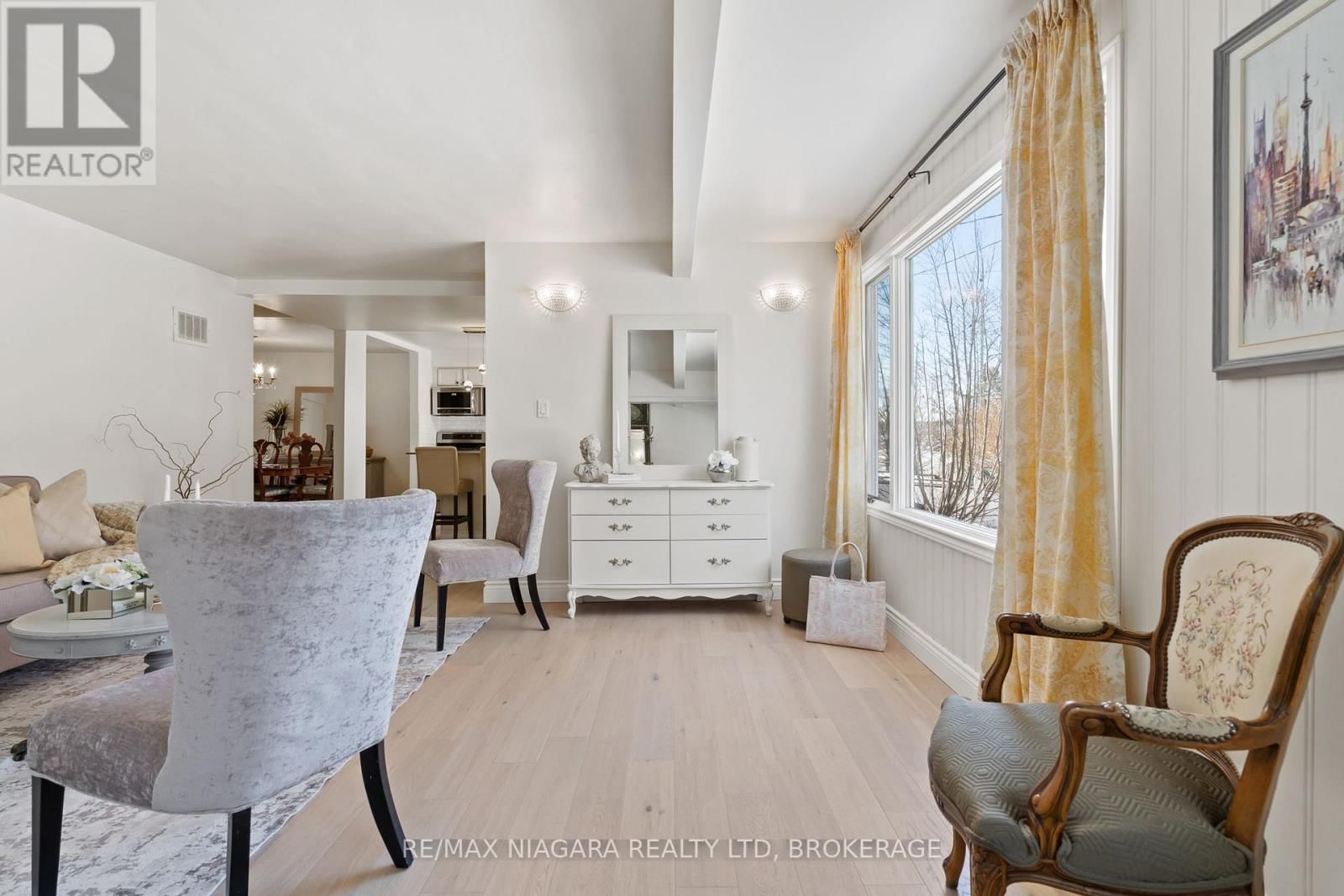 148 LAKESHORE ROAD Image 6