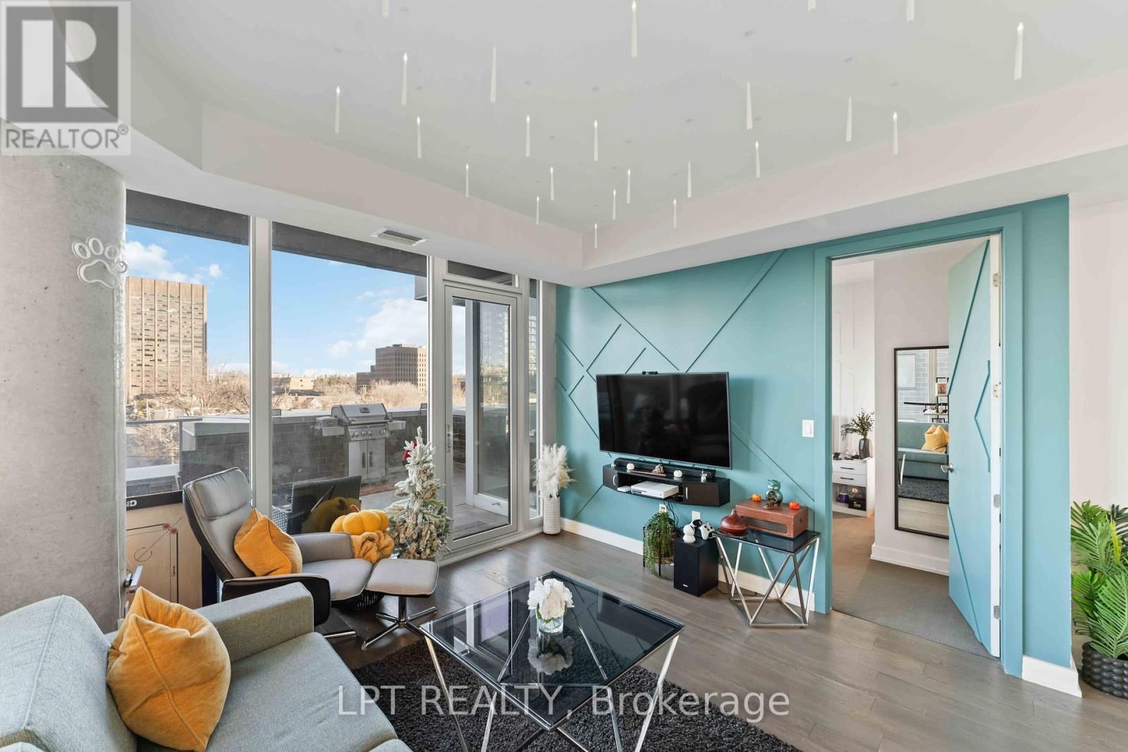 307 - 111 CHAMPAGNE AVENUE SOUTH Image 10