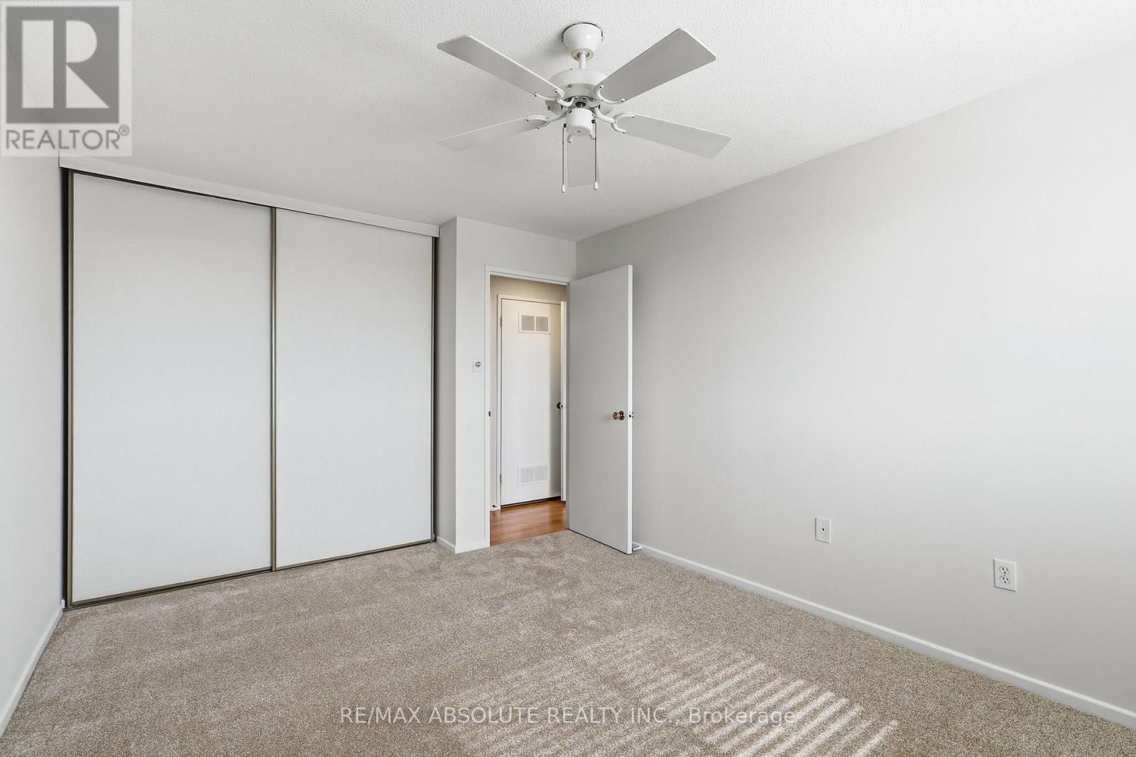 1010 - 915 ELMSMERE ROAD Image 22