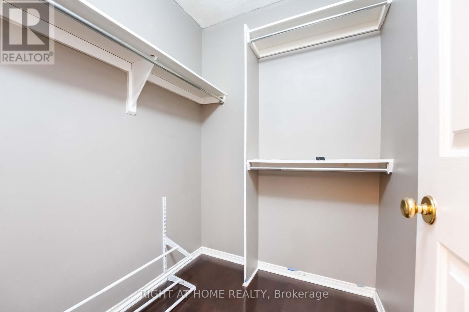 70 HALLEY STREET Image 15