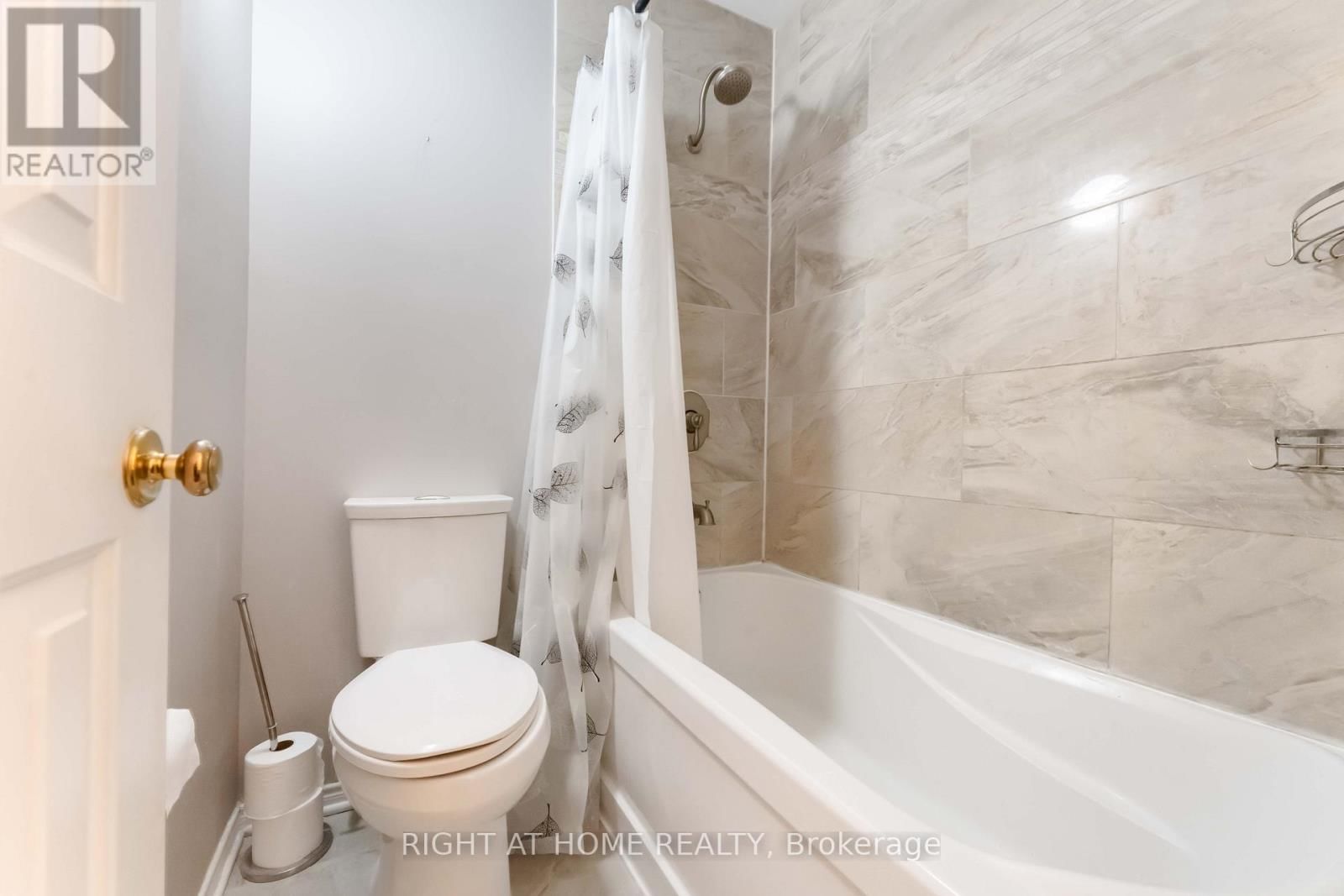 70 HALLEY STREET Image 16