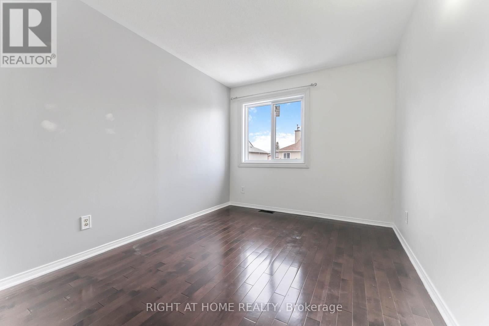 70 HALLEY STREET Image 18