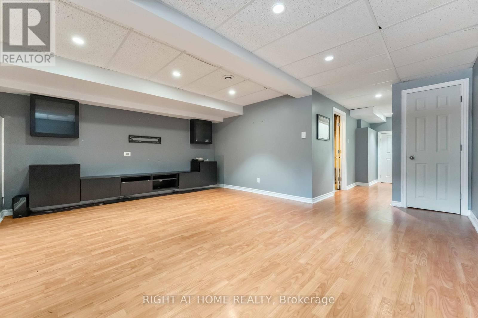 70 HALLEY STREET Image 26