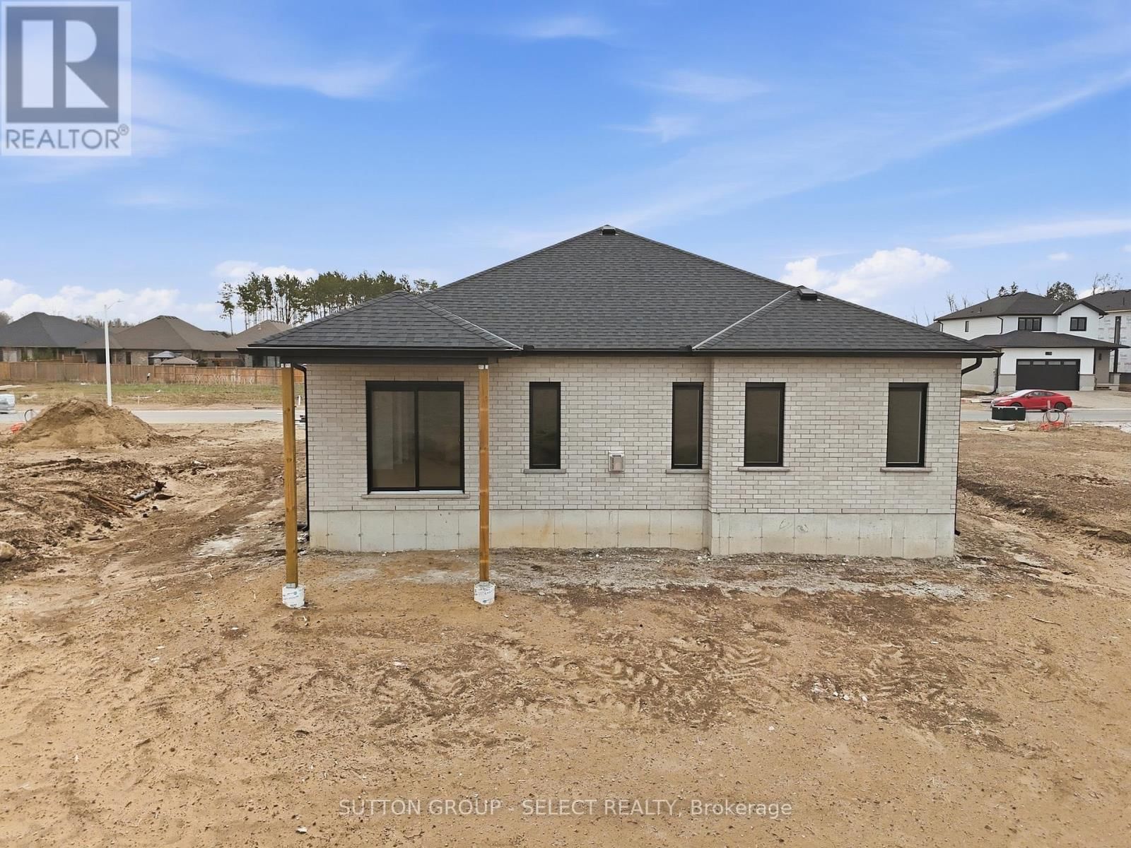 45 HARDY DRIVE Image 39