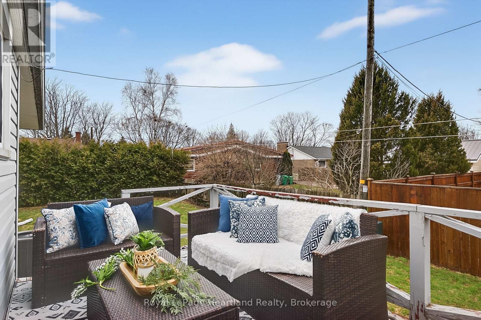 137 OXFORD STREET Image 28