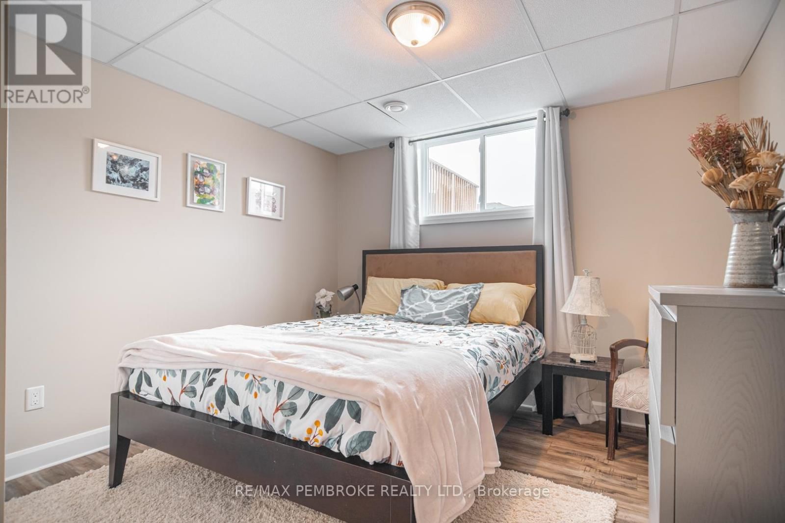 29 TERRANCE DRIVE Image 32