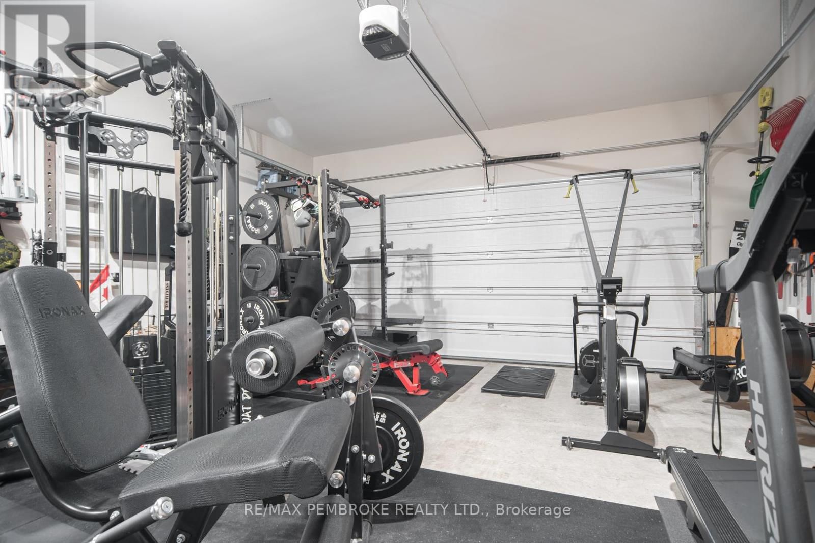 29 TERRANCE DRIVE Image 43