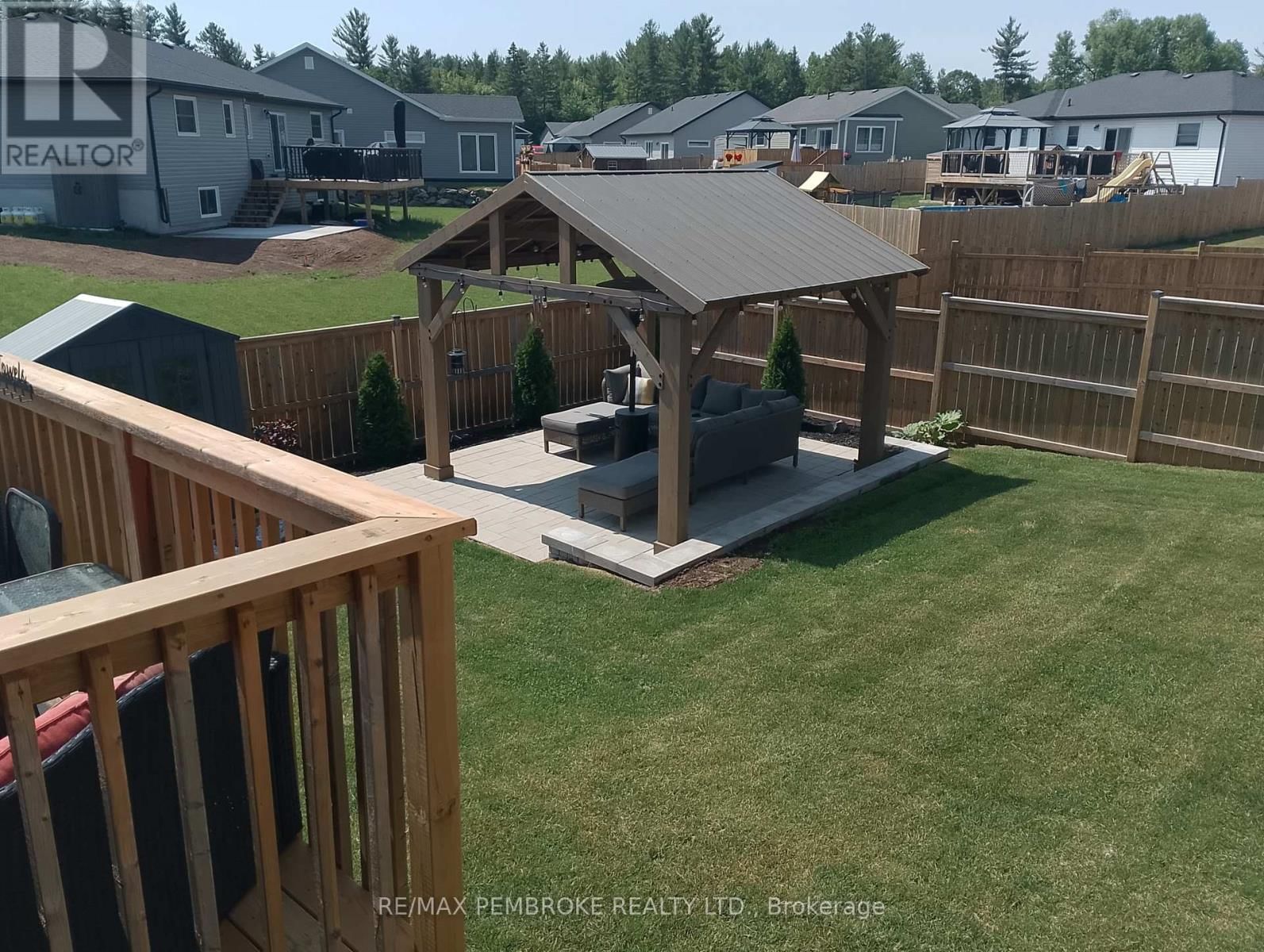 29 TERRANCE DRIVE Image 46