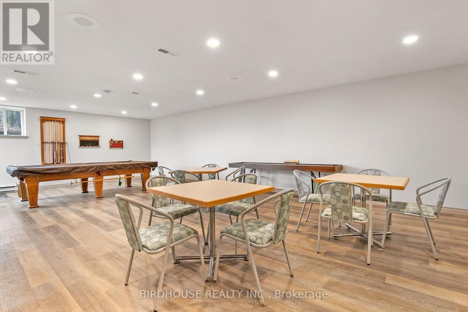 109 - 1 HERITAGE WAY Image 31