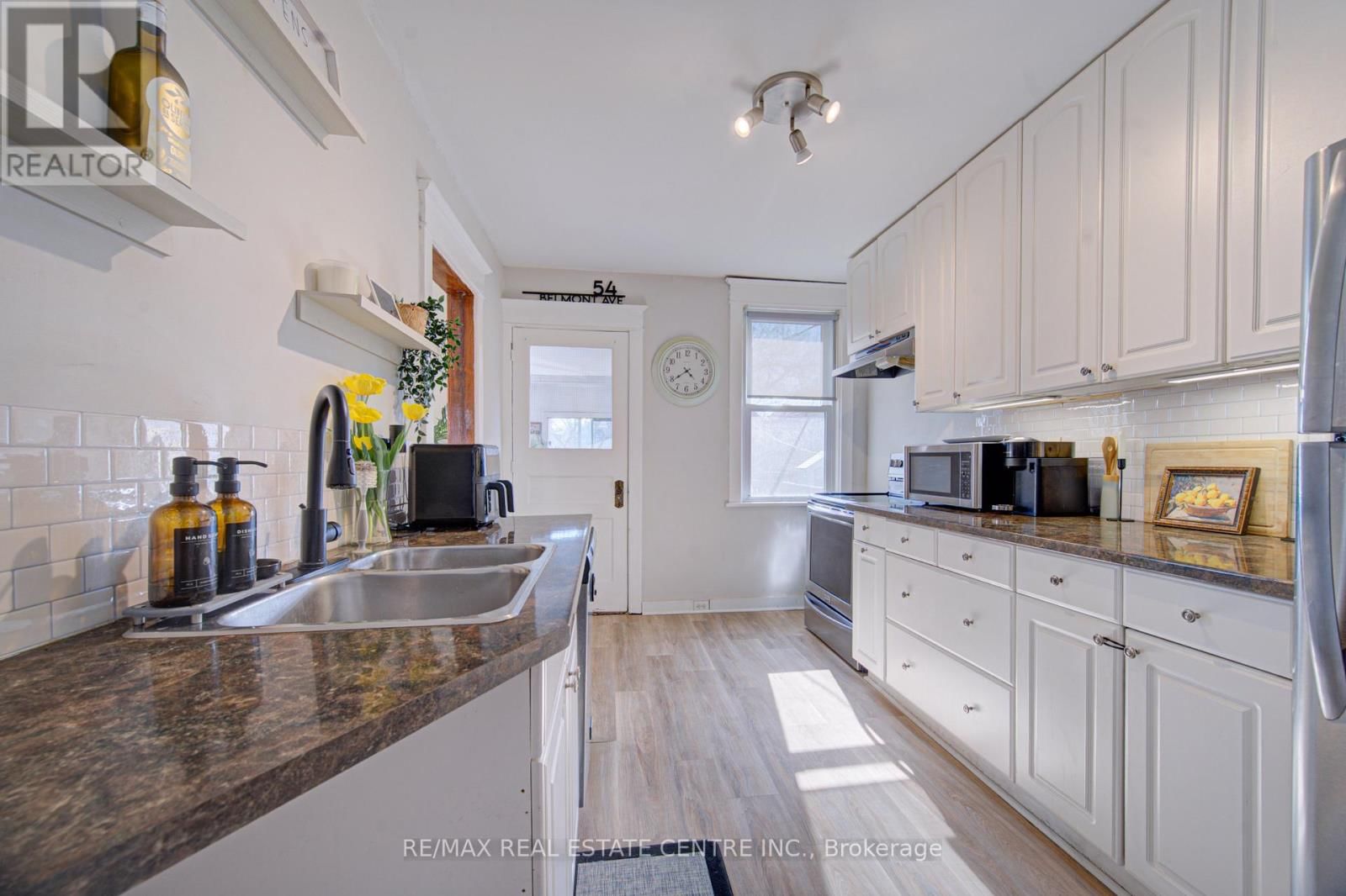 54 BELMONT AVENUE Image 10