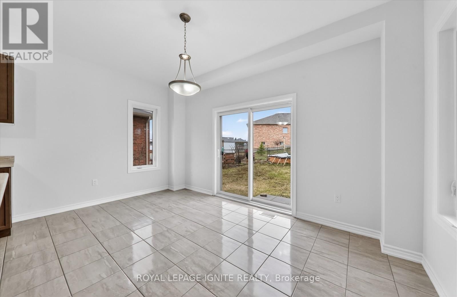 32 LORDS DRIVE Image 14