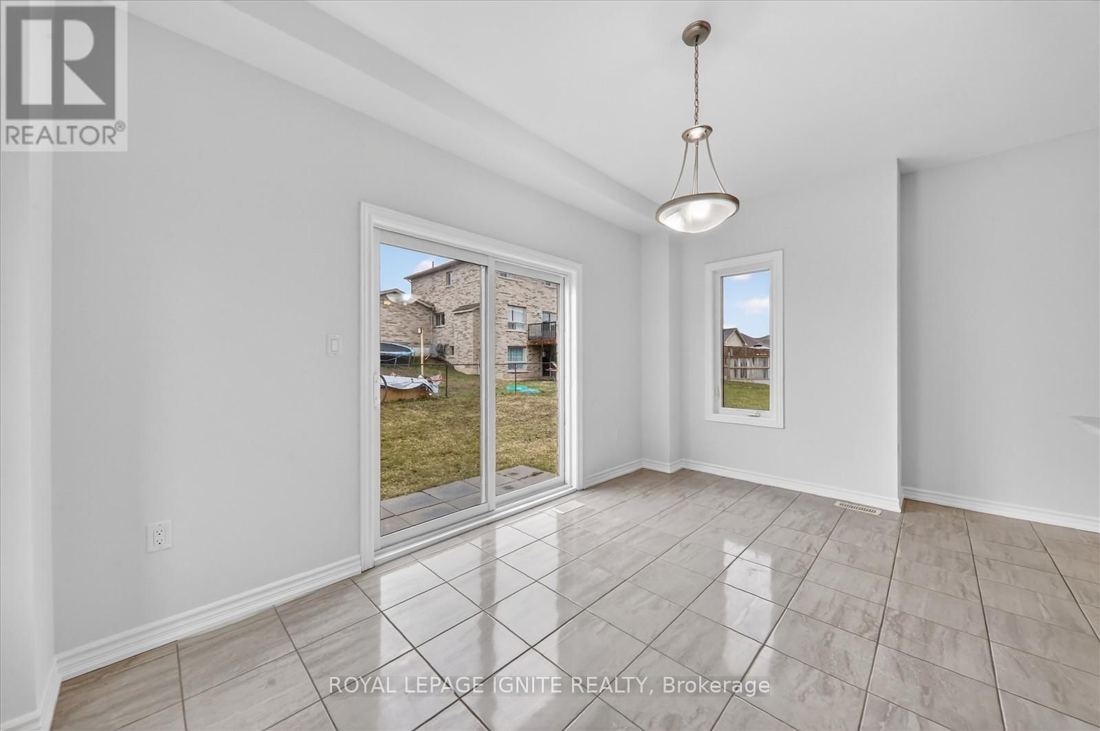 32 LORDS DRIVE Image 15