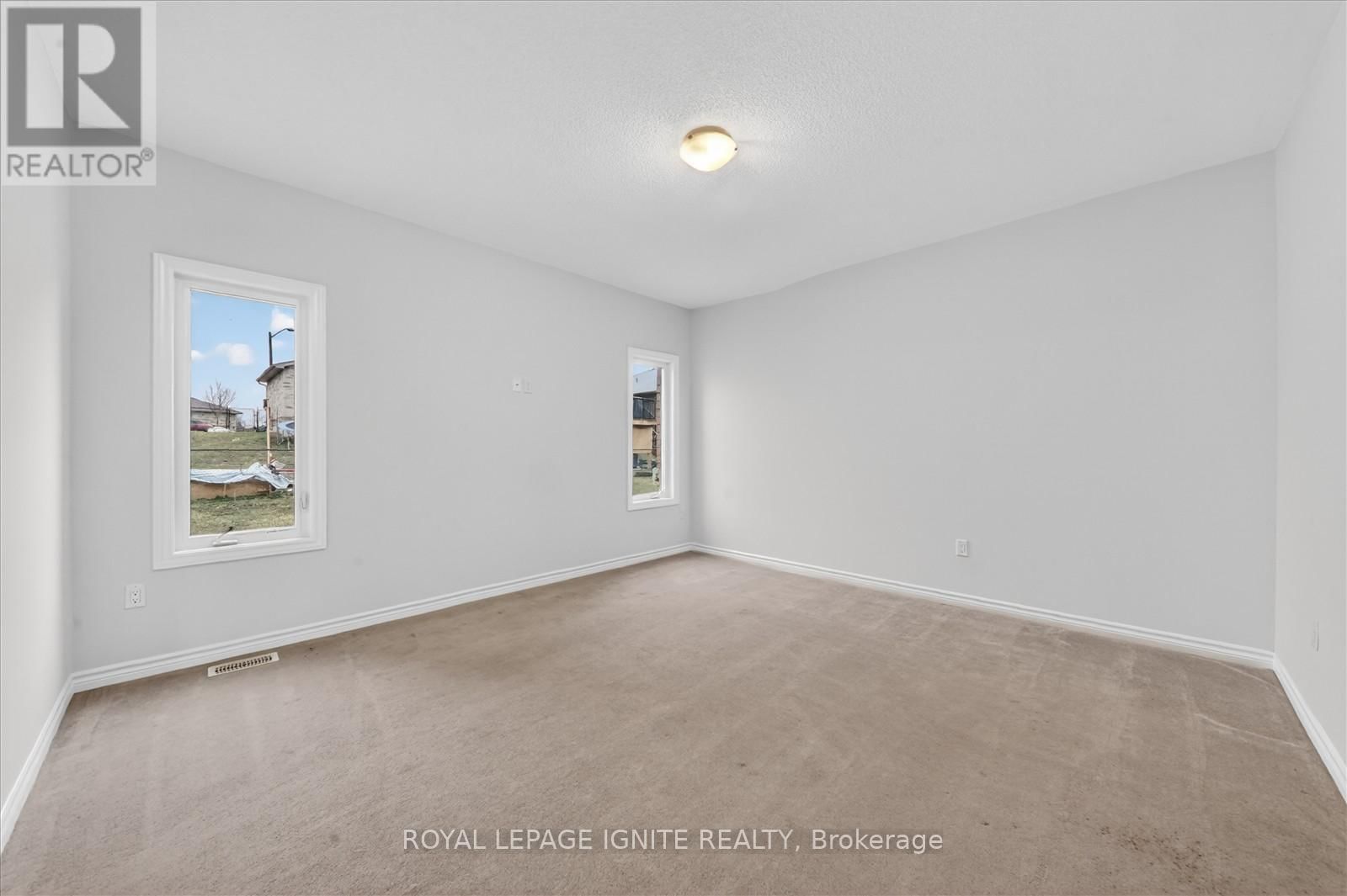 32 LORDS DRIVE Image 17