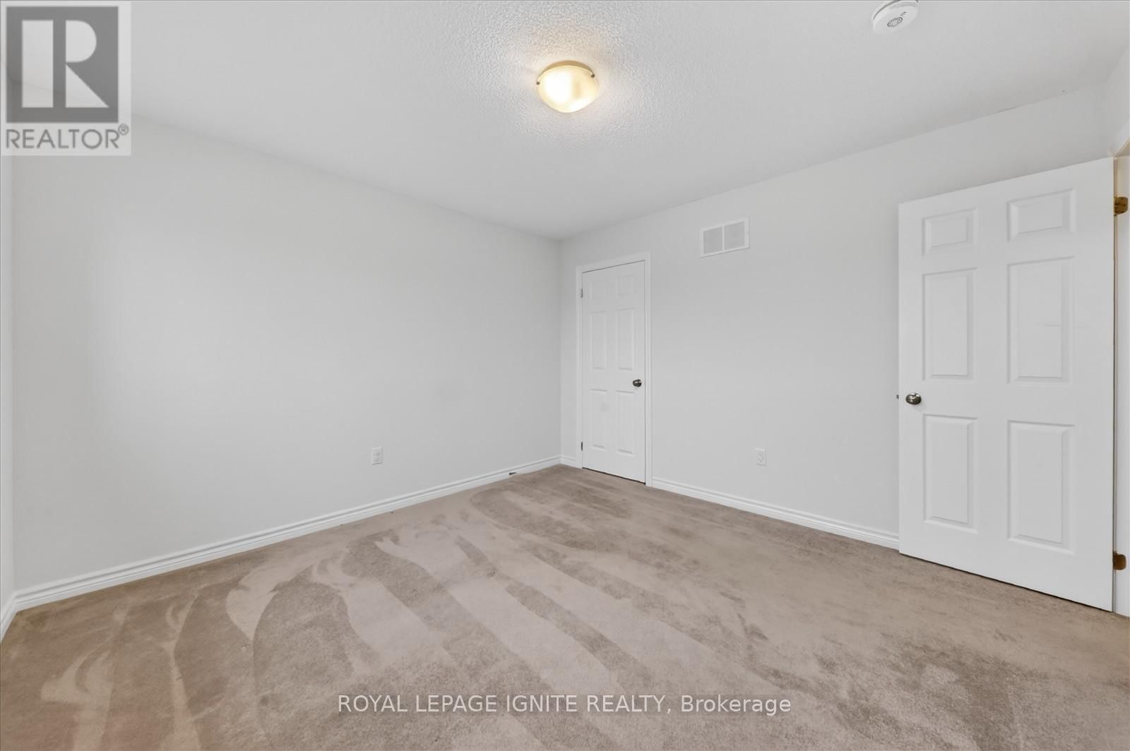 32 LORDS DRIVE Image 29