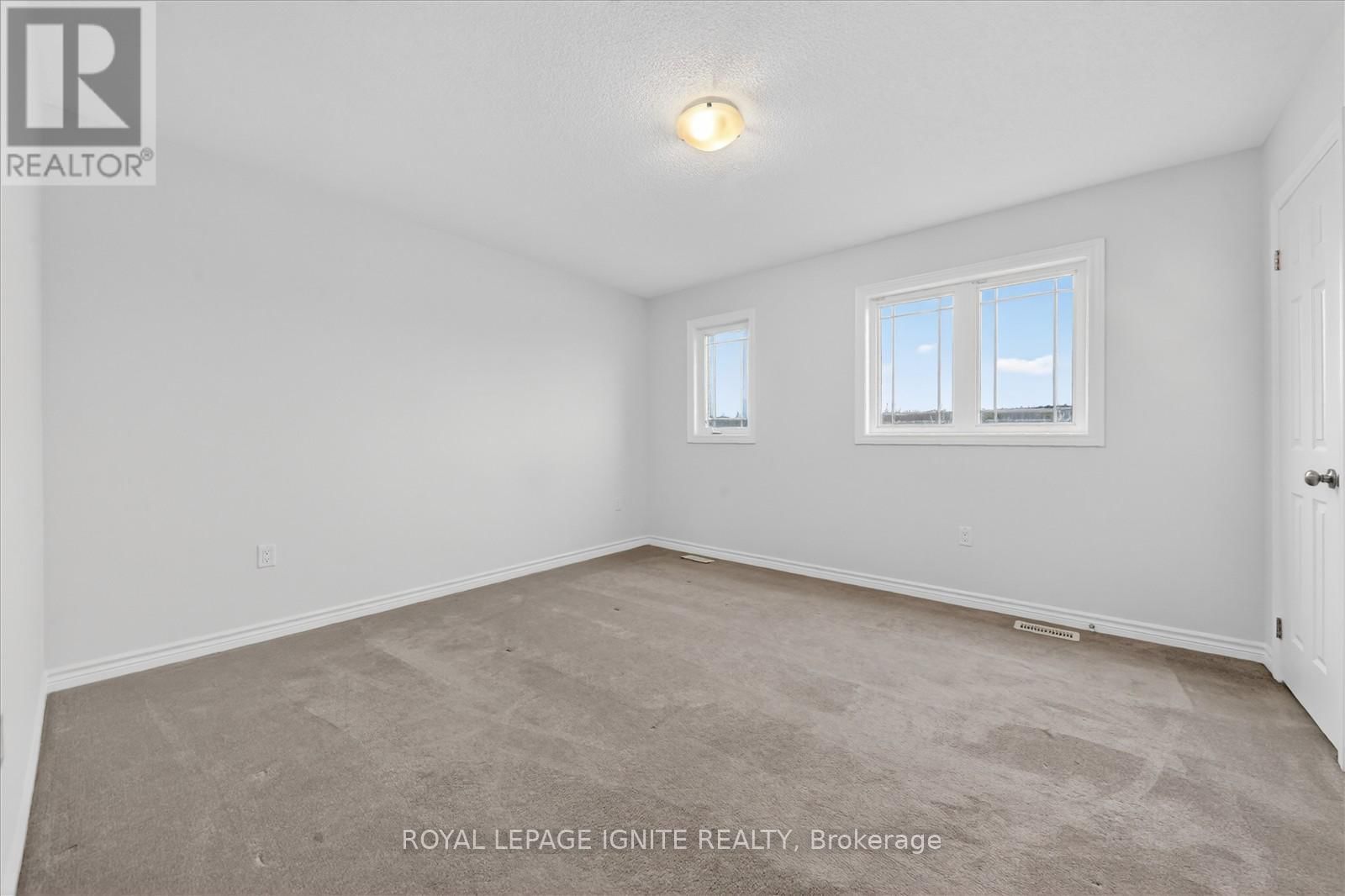 32 LORDS DRIVE Image 31