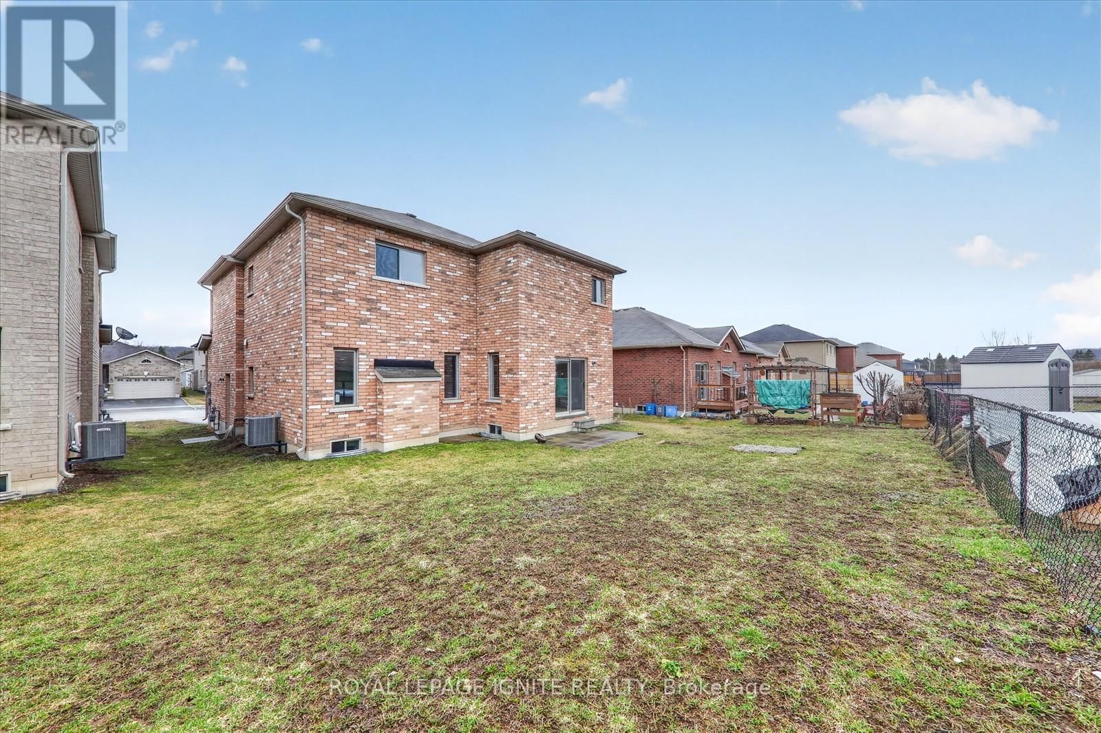 32 LORDS DRIVE Image 38