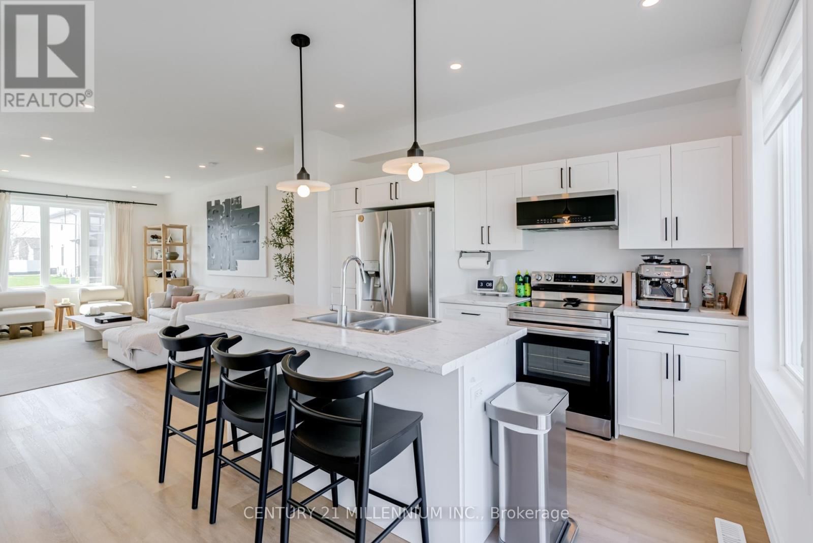 17 HELEN COURT Image 13