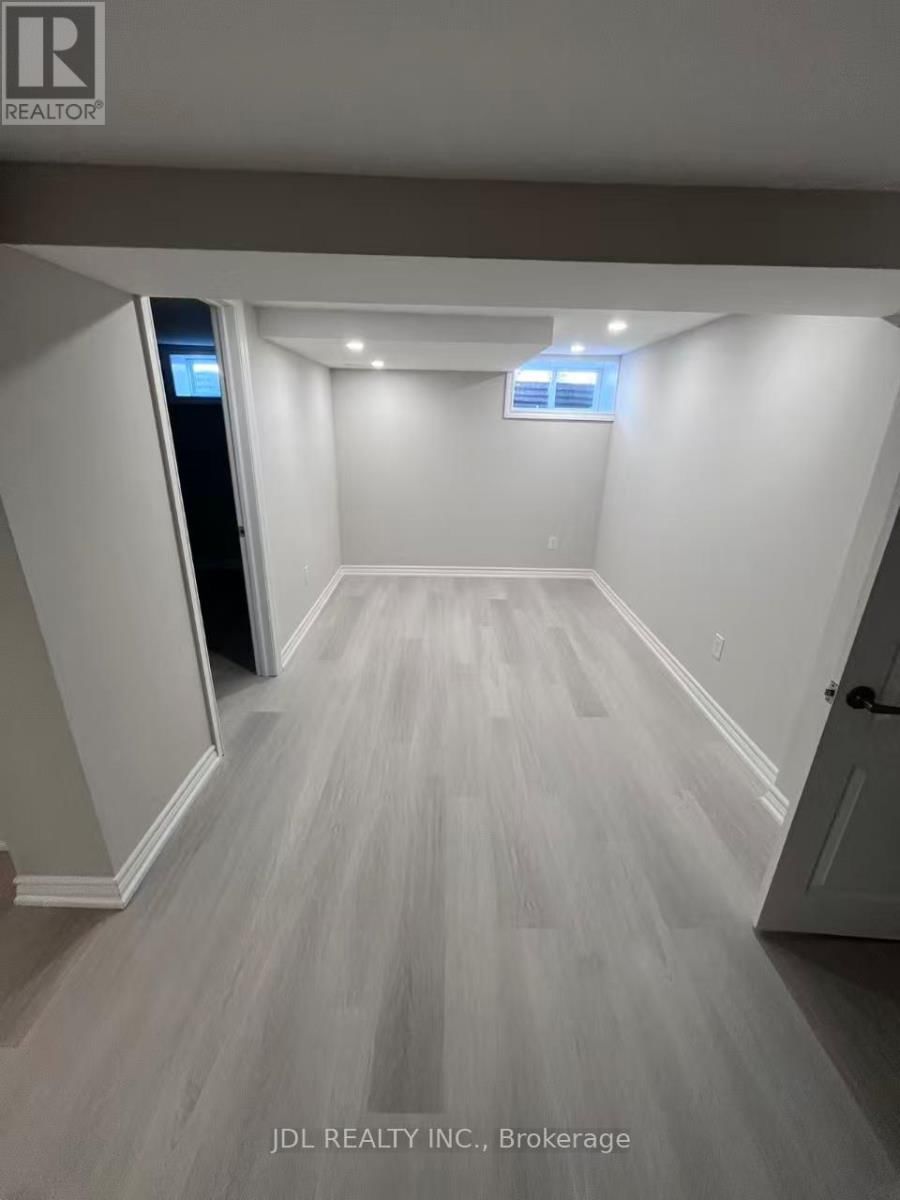 8110 CHIPPEWA ROAD EAST Image 21