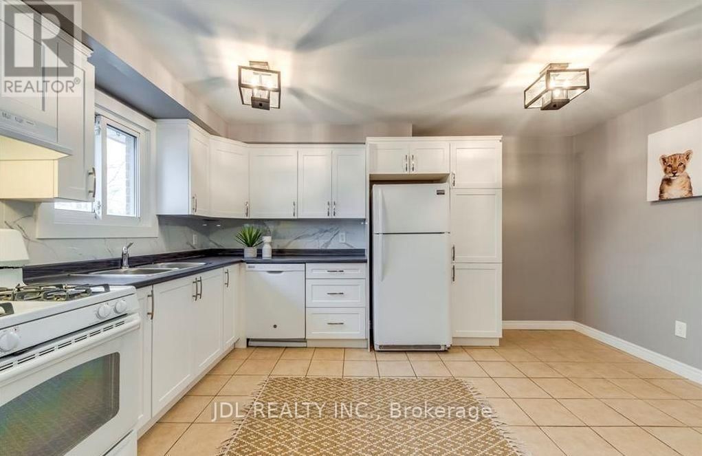 8110 CHIPPEWA ROAD EAST Image 27