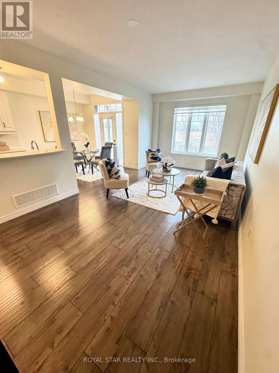 114 DUNROBIN LANE Image 6