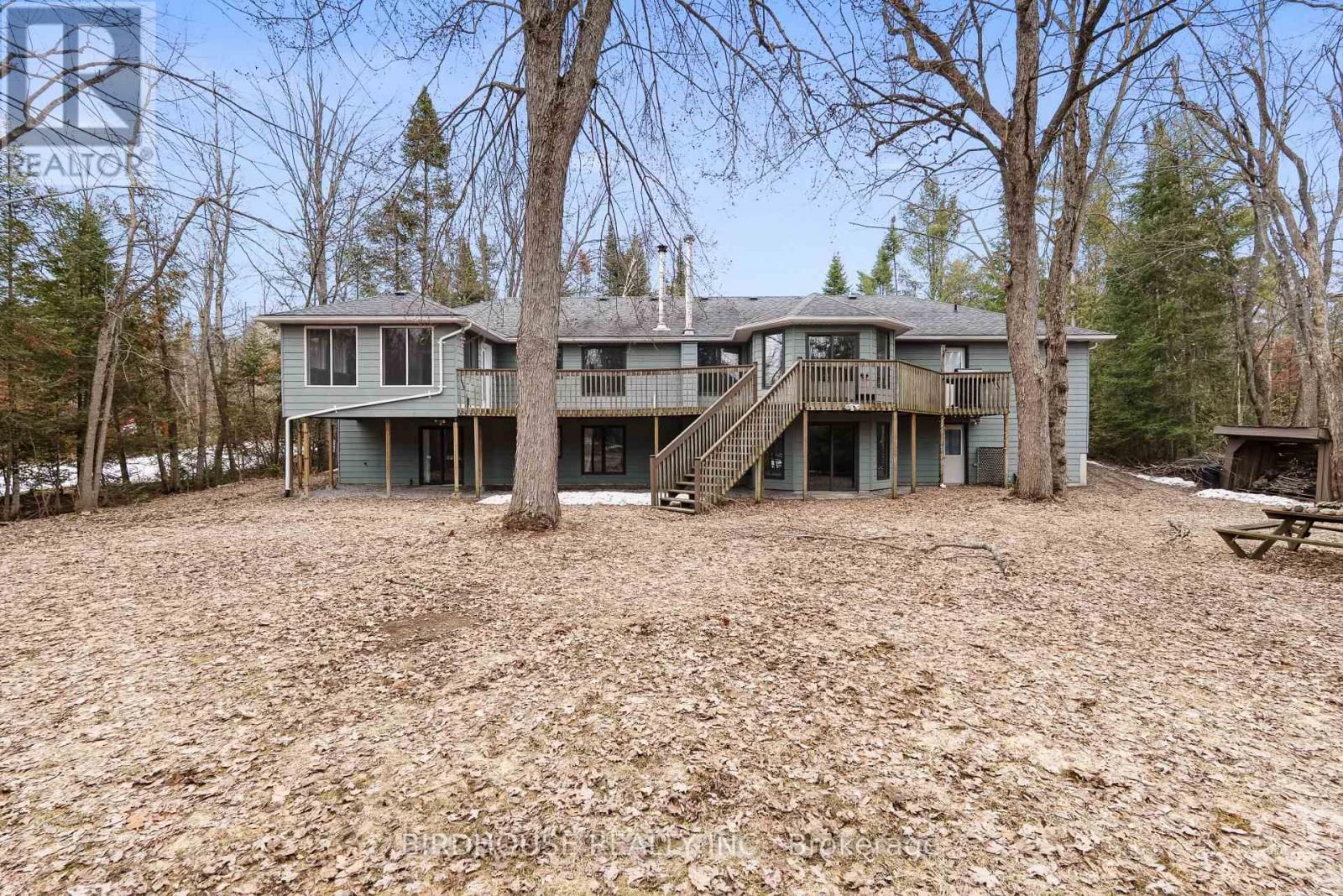 102 EDWINA DRIVE Image 43