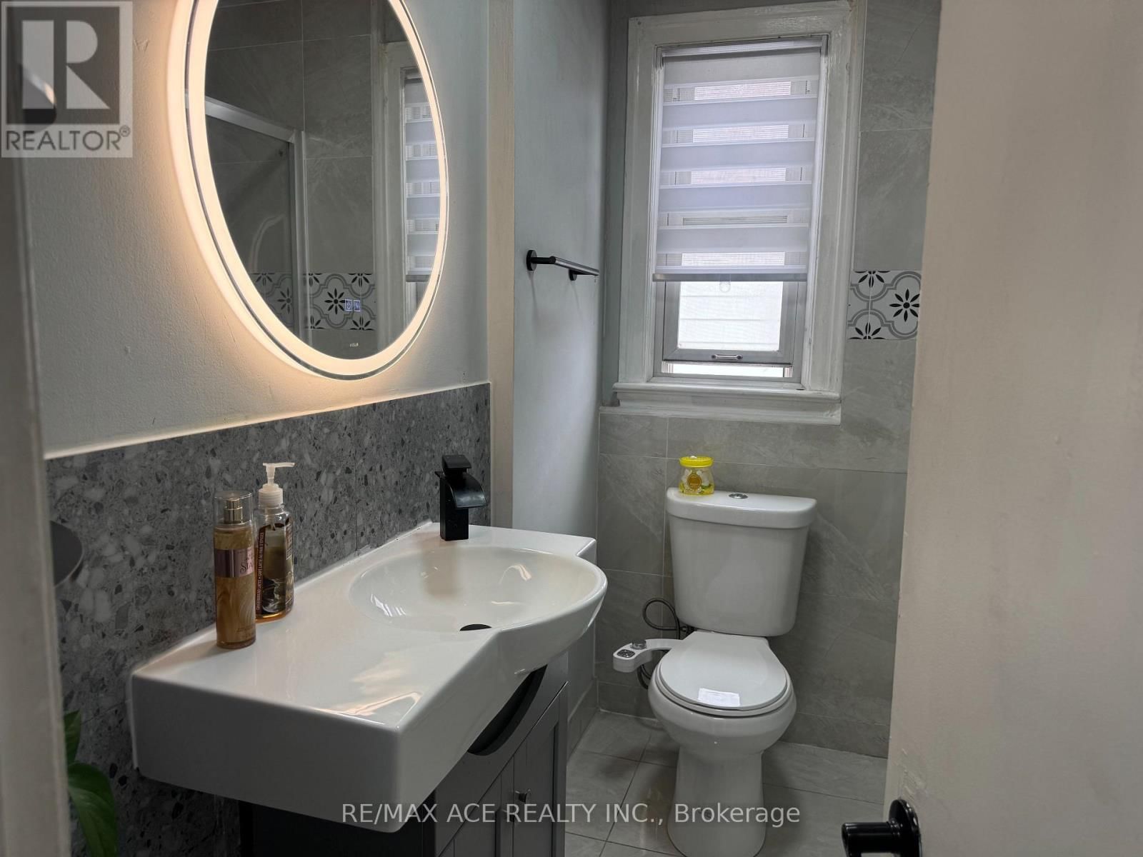 92 WARE STREET Image 16