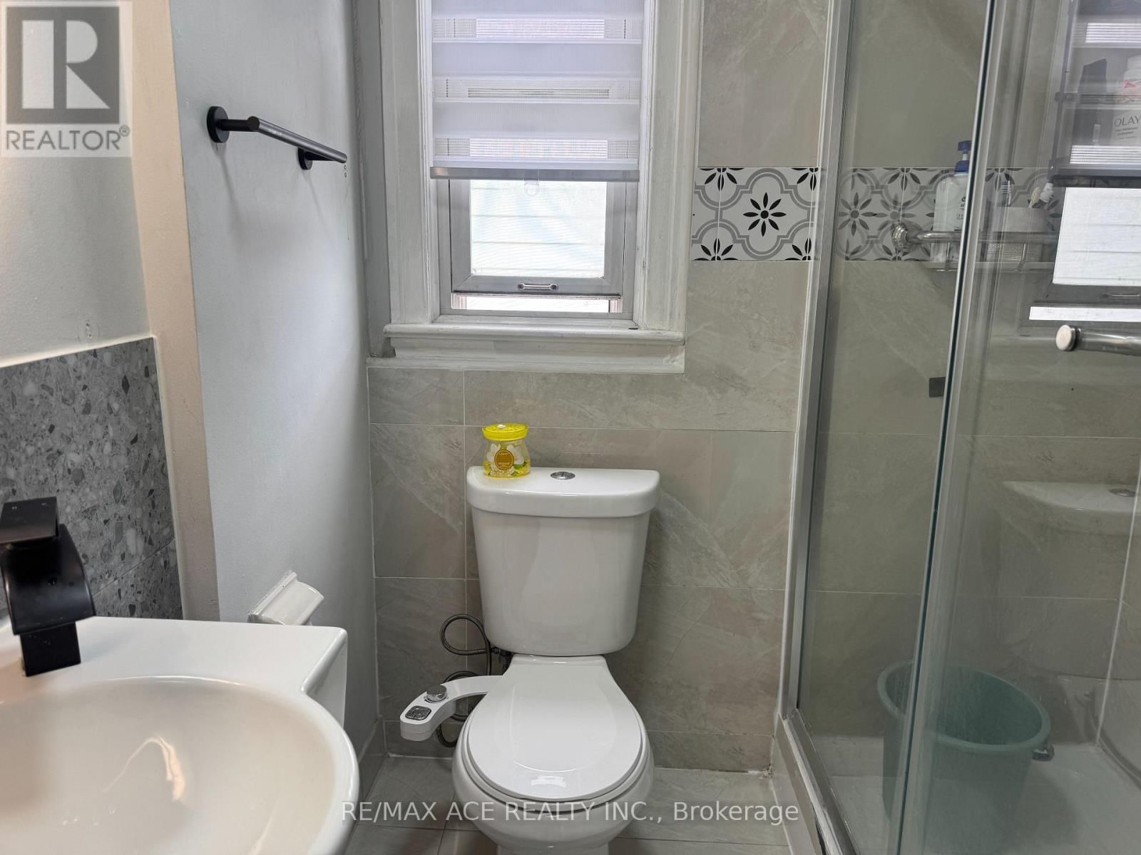 92 WARE STREET Image 17