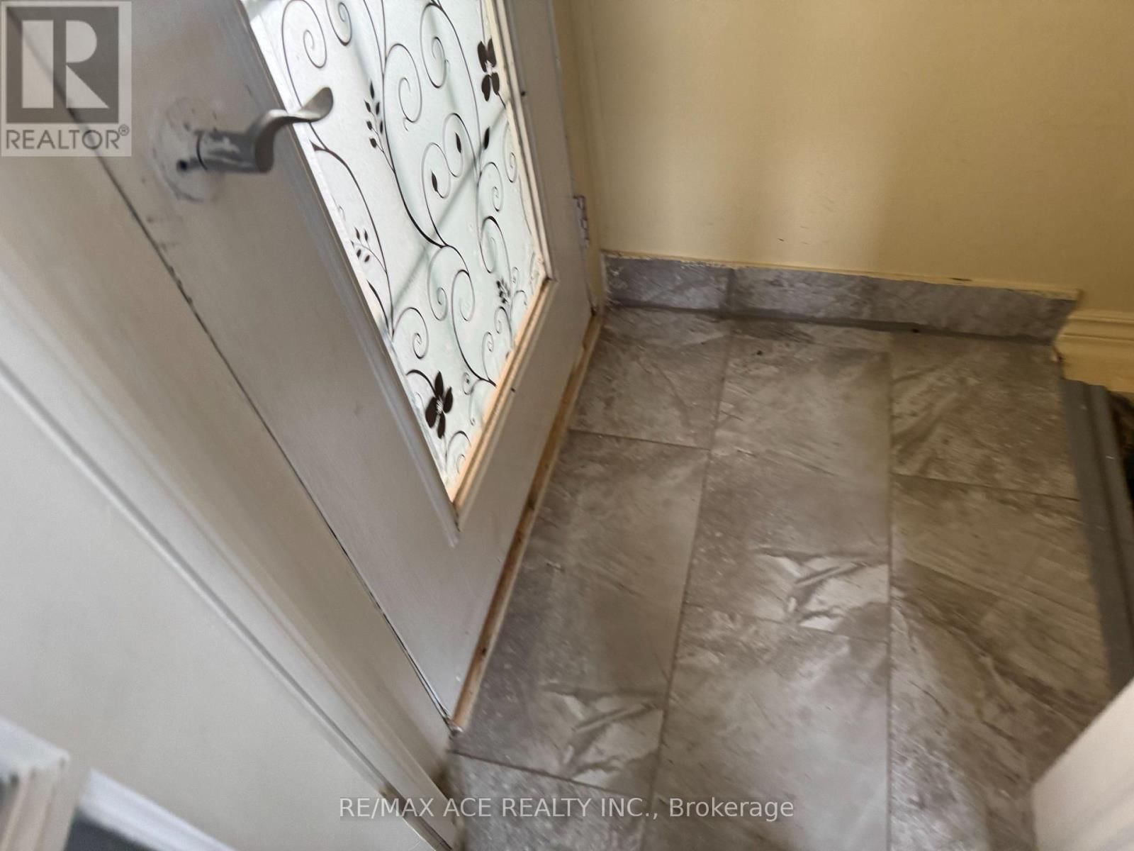 92 WARE STREET Image 19