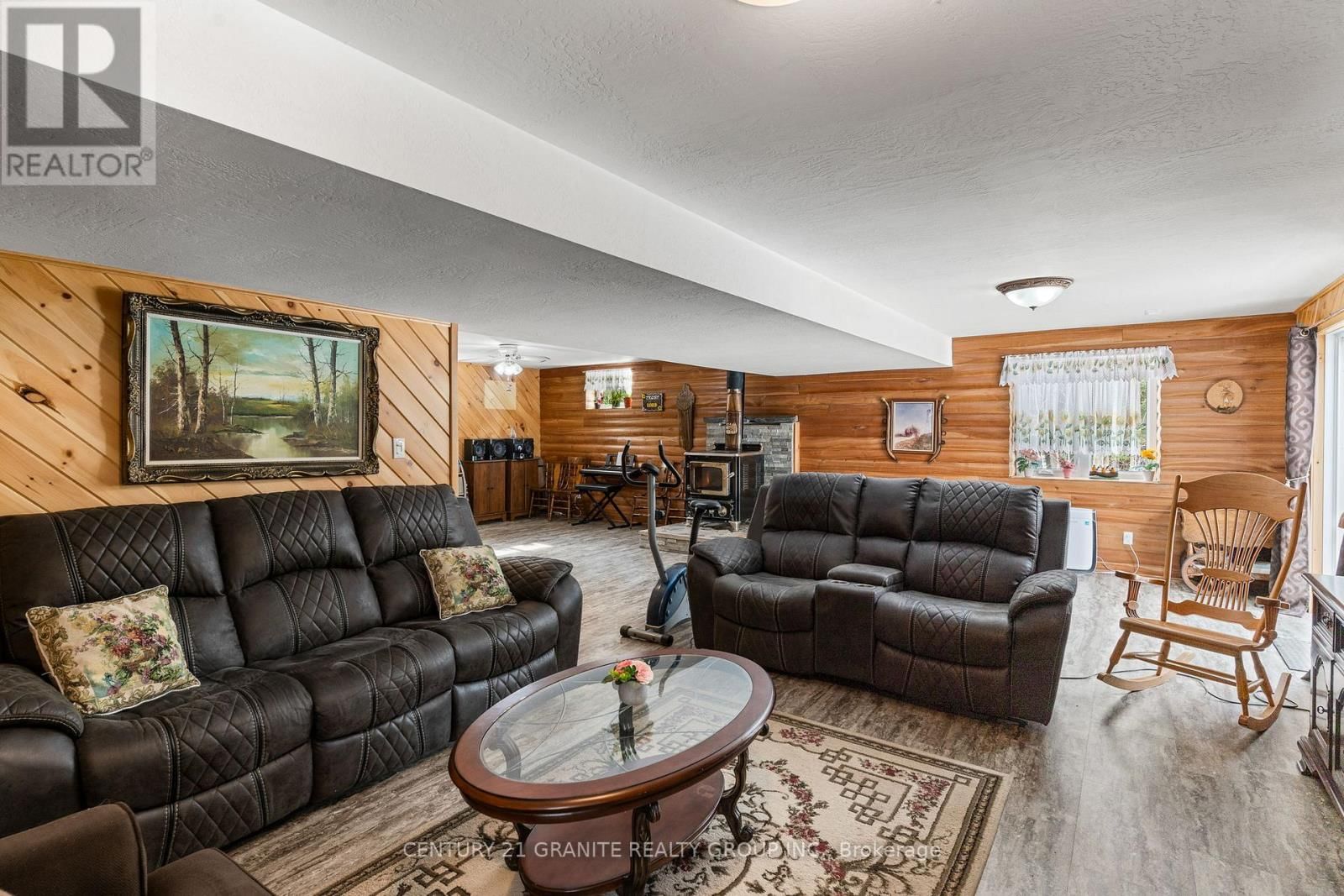 818 WILLIAMS LAKE ROAD Image 25