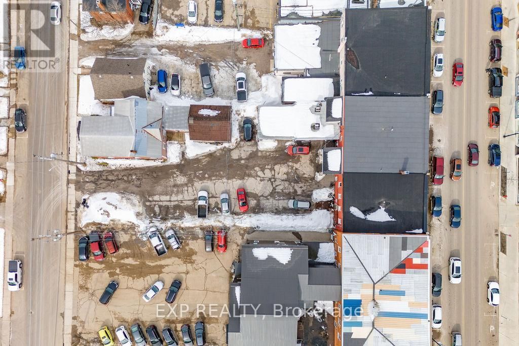 204 RAGLAN STREET SOUTH Image 13