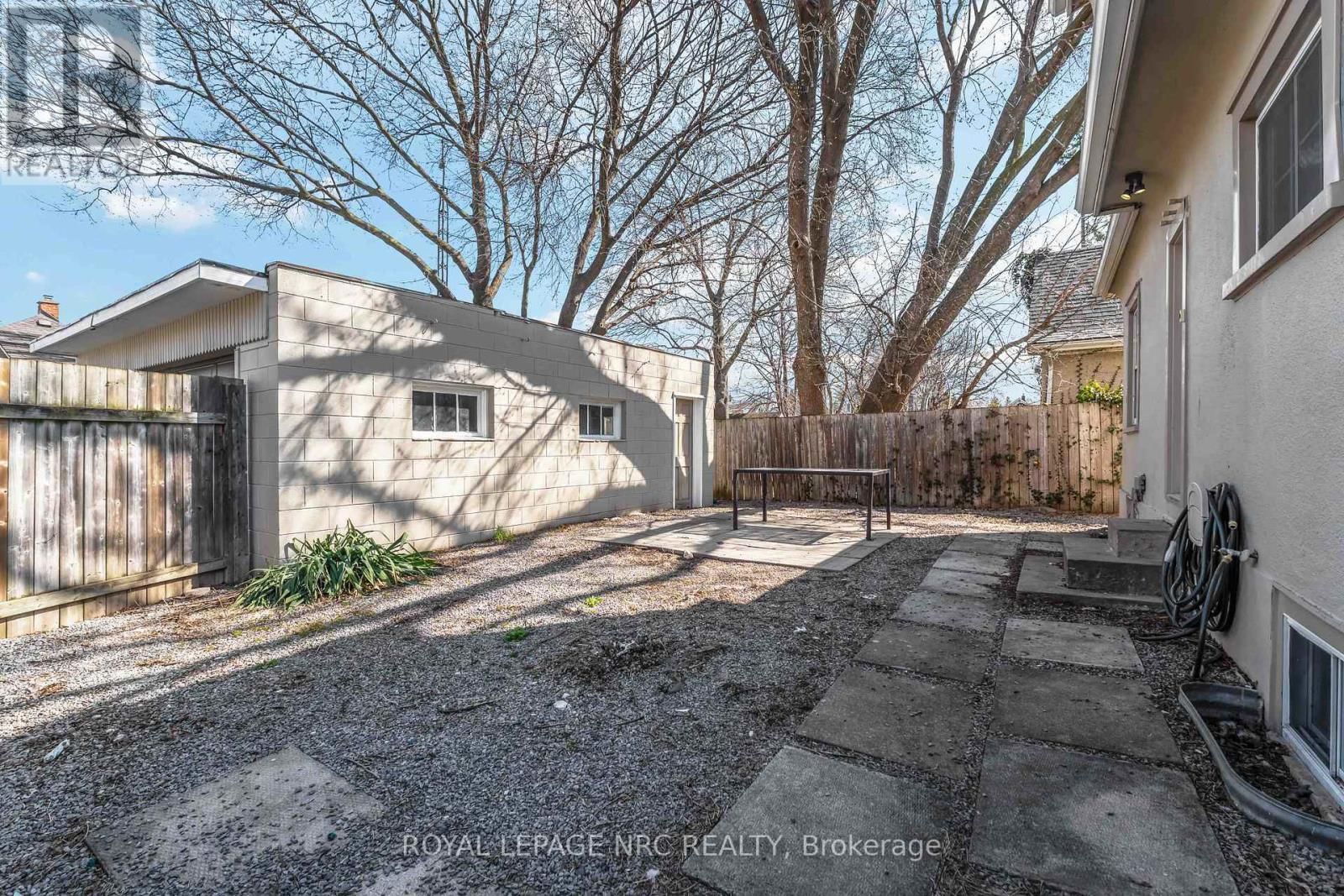 1 LINWOOD STREET Image 38