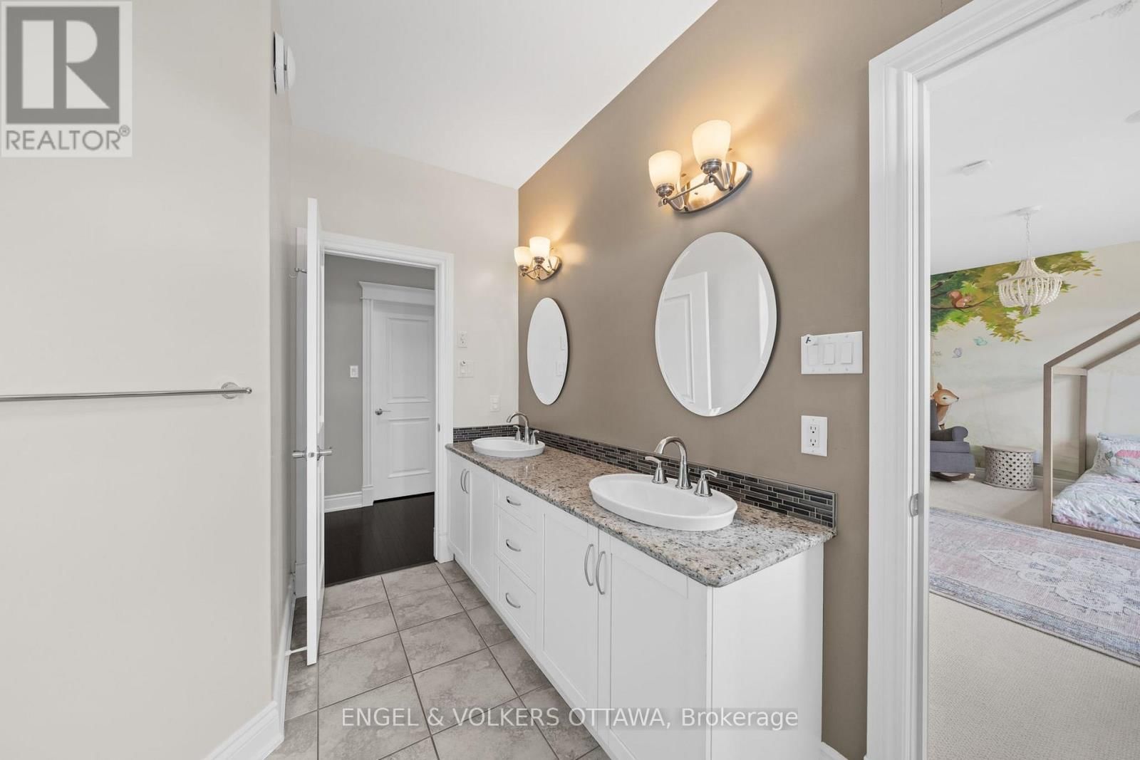 5796 LONGHEARTH WAY Image 36