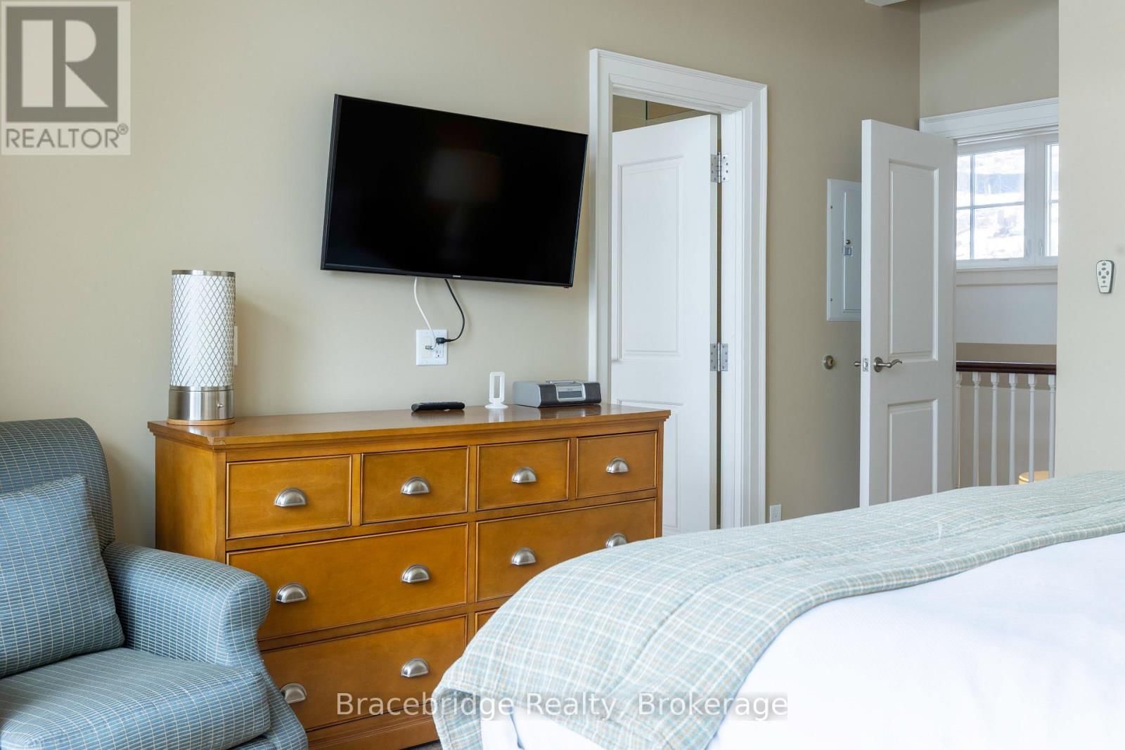 A201-A2 - 1869 MUSKOKA RD 118 HIGHWAY WEST Image 11