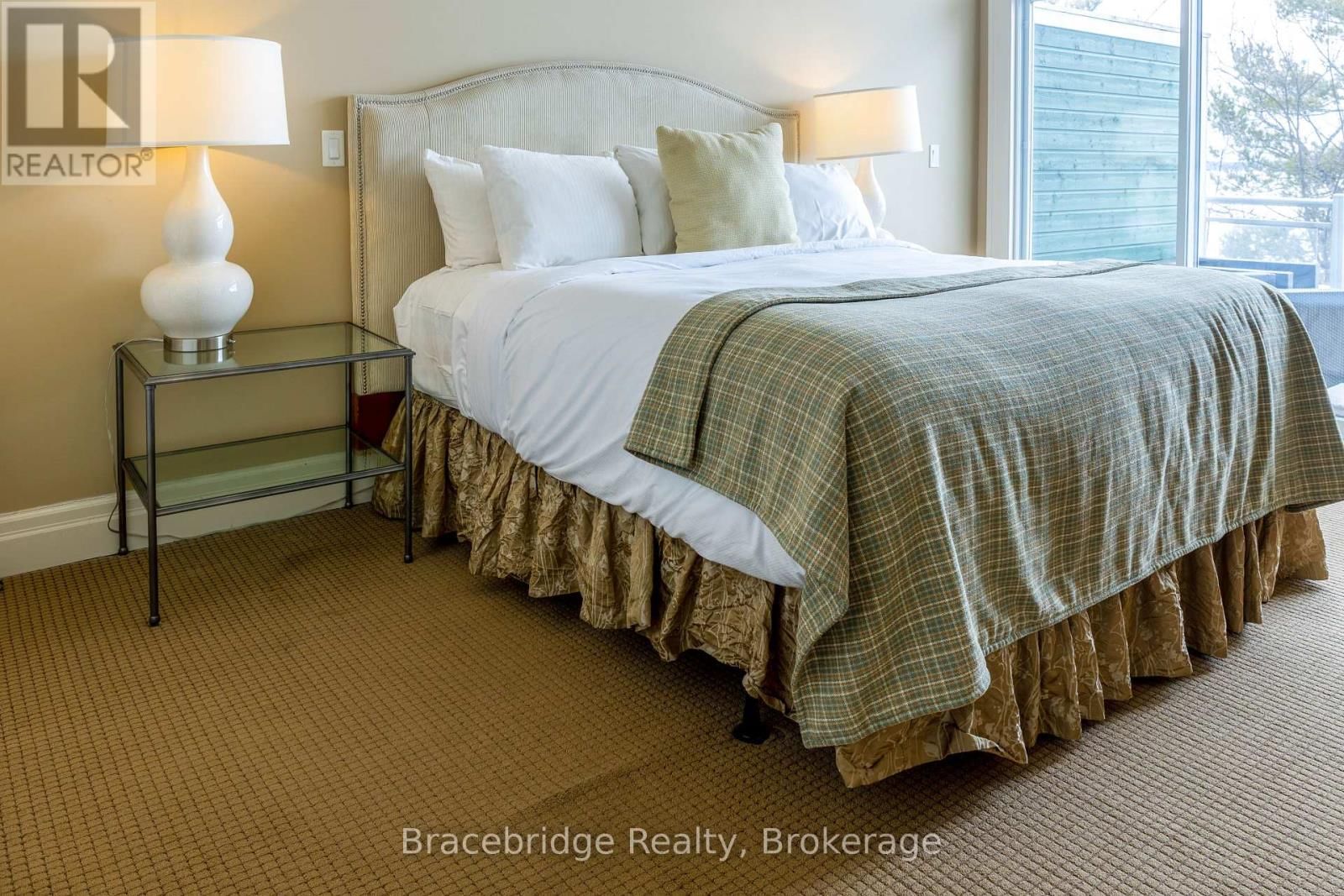 A201-A2 - 1869 MUSKOKA RD 118 HIGHWAY WEST Image 8