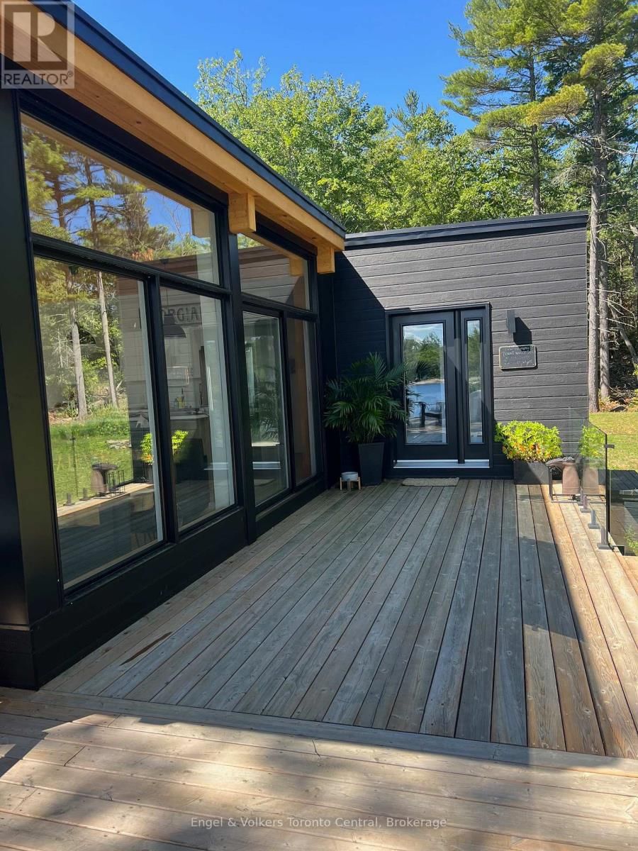 736 2190 ISLAND Image 8