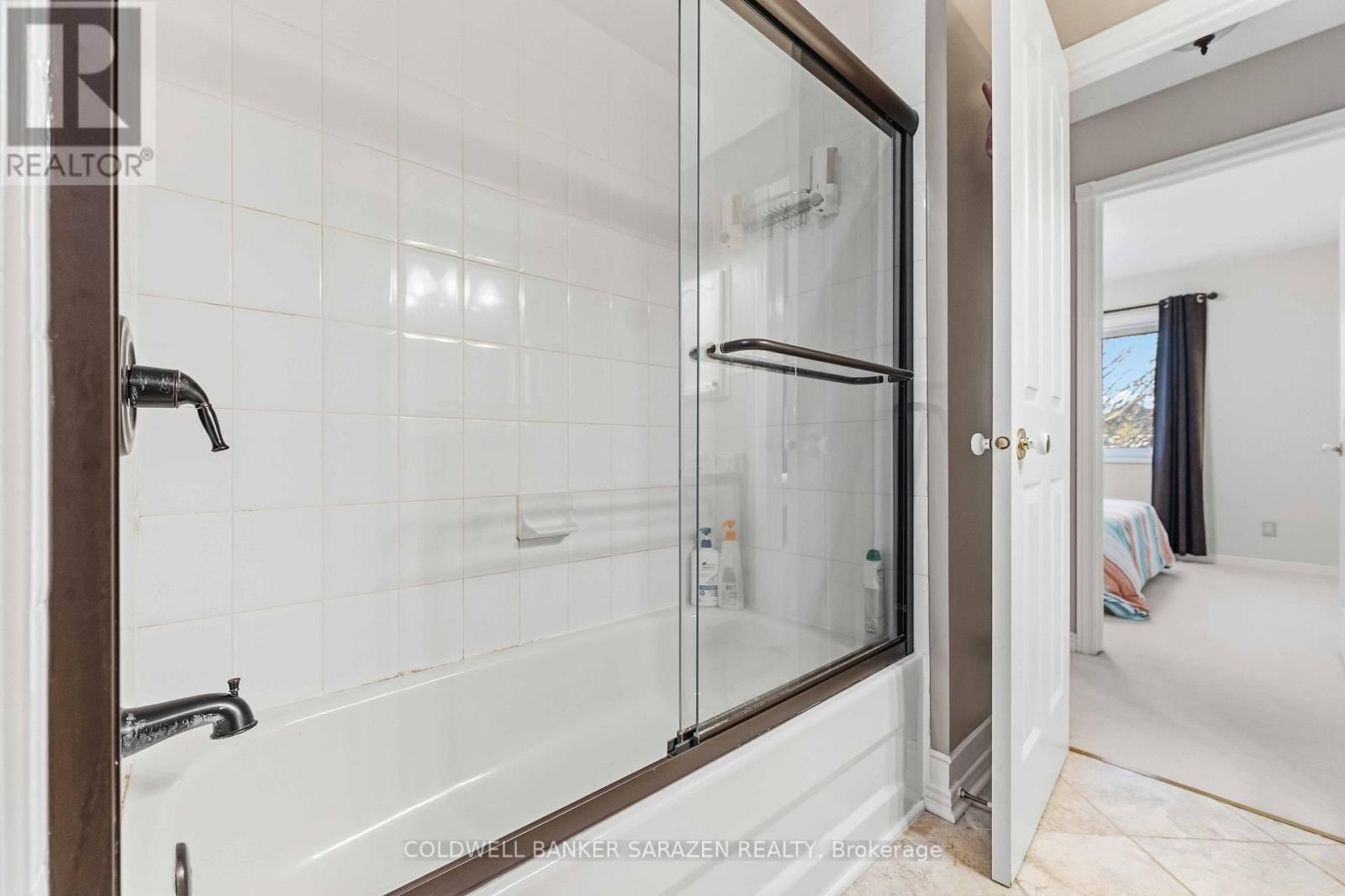 734 ROLLING RIVER CRESCENT Image 19