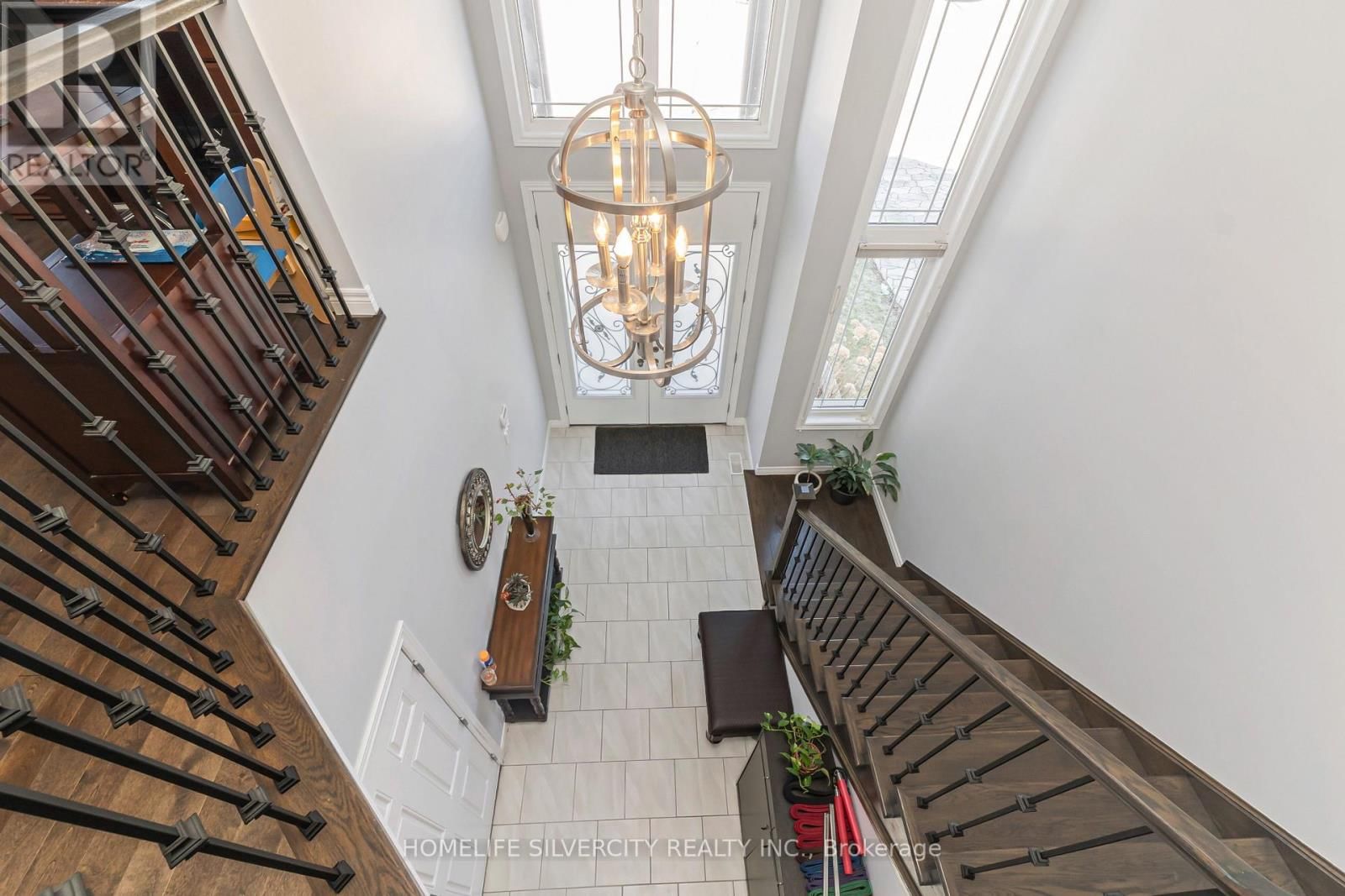 153 MEDICI LANE Image 16