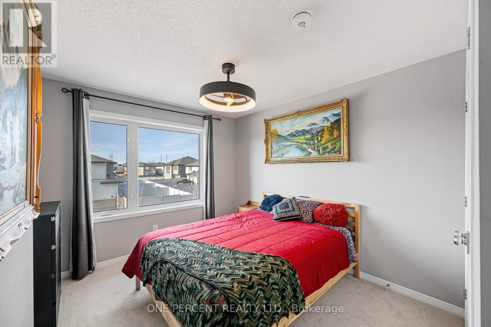 910 PASEANA PLACE Image 27