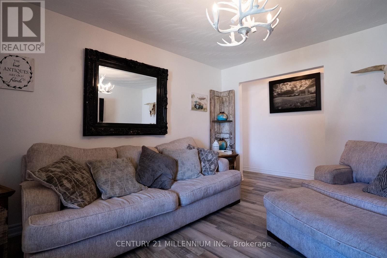 17 ROSS STREET Image 24