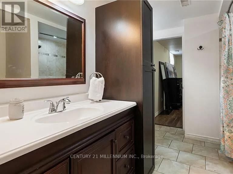 17 ROSS STREET Image 29