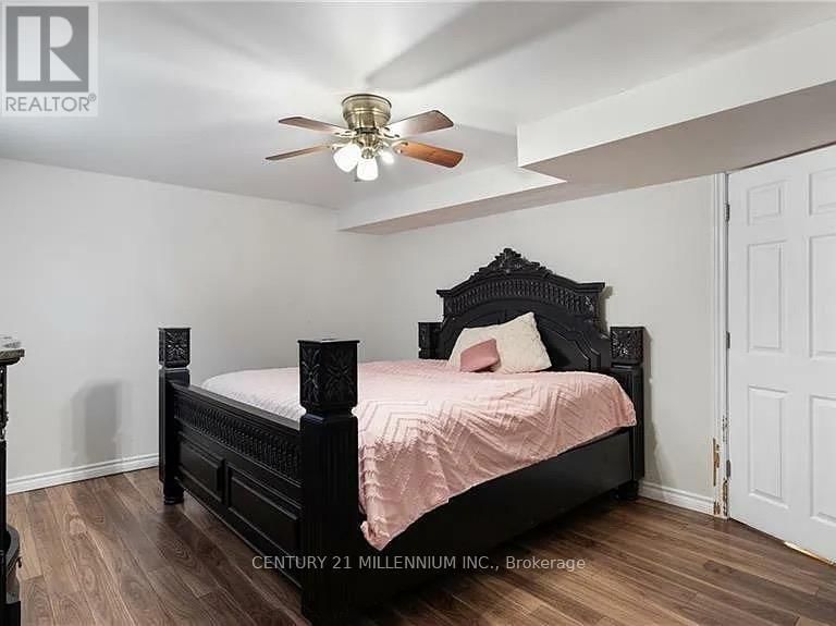 17 ROSS STREET Image 30