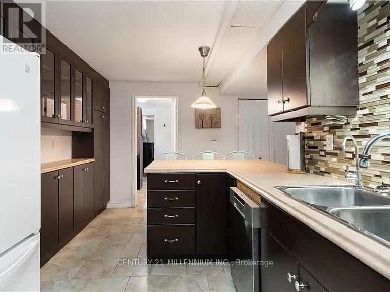 17 ROSS STREET Image 37